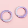Anillo de llavero con cierre de resorte pintado en spray de aleación, cuenta retorcida en forma de corazón redondo, accesorio de gancho de cuentas hecho a mano para DIY