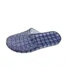 Pantuflas de Cristal para Mujer con PVC de Gelatina Transparente, Diseño Hueco, Antideslizantes, Resistentes al Olor, Adecuadas para Usar al Aire Libre en Verano, Suela Plana