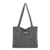 Bolsa transversal de 2026 novo estilo, fresca e simples, transfronteiriça, grande capacidade, alça de ombro de bolinhas, bolsa tote casual estilo coreano