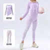 Conjunto Yoga Duas Peças Novo Estilo Outono para Mulheres Cover-Up com Bainha Torcida em Fio de Bambu Calças Longas de Cintura Alta Controle de Barriga Conjunto Pilates