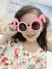 Nuevas gafas de sol de conejito súper lindas para niñas estilo western dibujos animados gafas de sol para niños gafas de sol lindas para fotos de bebé