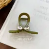 Pinza para el Cabello con Pedrería en Forma de Corazón de la Industria Pesada Coreana Textura Elegante Pinza de Tiburón para la Parte Posterior de la Cabeza Media Recogida Accesorio para el Cabello para Mujeres