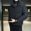 Chaqueta de Plumas Nueva de Invierno 2026 Abrigo para Hombre Y10811