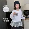 Camiseta Infantil Menina Elefantinho Tutu Outono 2026 Nova Patchwork de Renda Infantil Manga Longa Moda Pai e Filho Top Amigo da Pele