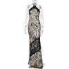 Moda feminina europeia e americana: roupa sexy e estilosa para o início do outono - estampa de leopardo com renda, transparente, gola halter, sem costas, vestido longo estilo sereia