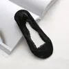 Calcetines invisibles de encaje de boca baja para barco que no se caen, calcetines transpirables de verano para mujer, calcetines de barco finos de silicona de corte bajo en color liso para mujer