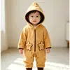 Mono con capucha, estampado de estrellas amarillas y cierre de cremallera para bebés y niños pequeños, suave y cálido, adecuado para usar como ropa exterior