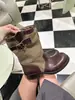 Botas Retro de Bloques de Color a Media Pantorrilla para Mujer 2026 Verano Nuevo Estilo Tacón Grueso Casual Adelgazantes Botas Arrugadas Botas de Ciclismo Botas Martin