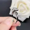 Anel de diamante moissanite cor ouro rosa tamanho ajustável 1 quilate Alto Padrão seis garras Anel botão