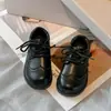 Zapatos Pequeños de Cuero para Niños 2025 Primavera Nuevo Estilo Trajes a Juego para Niños y Niñas Zapatos Escolares de Cuero para Estudiantes Zapatos de Baile