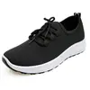 Sapatos de Pano Tradicionais de Pequim para Primavera e Outono para Homens e Mulheres, Sapatos Casuais para Caminhada, Fornecimento Direto de Vendedores de Rua, Itens de Presente, Atacado