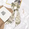 Nuevo pañuelo francés retro para el cabello Pañuelo pequeño para mujer primavera y otoño Estilo occidental versátil pañuelo pequeño para corbata de camisa bolsa pañuelo pequeño