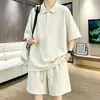 Talla grande 150 kg Tencel lino estilo vintage old money camiseta de manga corta conjunto de dos piezas holgado para hombre conjunto de camiseta polo y shorts