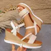 Sandalias de verano gruesas para exteriores de talla grande, estilo europeo y americano, con hebilla, tacones de cuña de punta abierta transfronterizos, venta al por mayor en tallas grandes