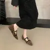 Zapatos Mary Jane de tacón alto estilo retro con estampado de leopardo para mujer, nuevo modelo otoño 2026, adecuados para combinar con faldas, zapatos de vestir elegantes estilo coreano