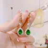 Brincos de Cristal da Moda de Celebridade da Internet 2024 Nova Moda Elegante de Alta Qualidade Versátil Vazado Totalmente Cravejado de Diamantes Brincos de Gancho Pendentes