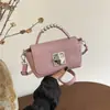 Bolso de Hombro de Lujo de Nicho 2026 Nuevo Bolso Cruzado de Moda para Mujer Versátil Bolso Cuadrado Pequeño Bolso de Mano Pequeño de Alta Calidad
