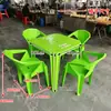 A nova mesa quadrada de plástico integrada para praia ao ar livre também é uma mesa portátil para jantar ao ar livre com barraca de churrasco
