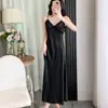 Camisola de Seda Gelo Estilo Novo 2026 para Mulheres, Vestido Longo para Primavera e Outono, Estilo Puro e Sexy com Bojos, Design Longo de Renda
