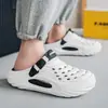 Zapatos con Agujeros para Hombre Verano Ropa Exterior Zapatos de Jardín Sandalias de Punta Cerrada Estilo Deportivo Casual Suela Gruesa Tallas Grandes Pantuflas