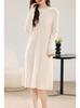 Vestido Suéter de Cuello Medio Alto con Diseño de Botones de Perlas Artificiales, Elegancia Francesa Otoño e Invierno, Vestido de Punto Ajustado
