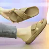 Sandalias Nuevas de Comercio Exterior Primavera y Verano 2026 con Suelas Suaves y Correas de Velcro para Mujer, Chanclas de Verano Versátiles y Ligeras para Uso en Exteriores, Transfronterizo