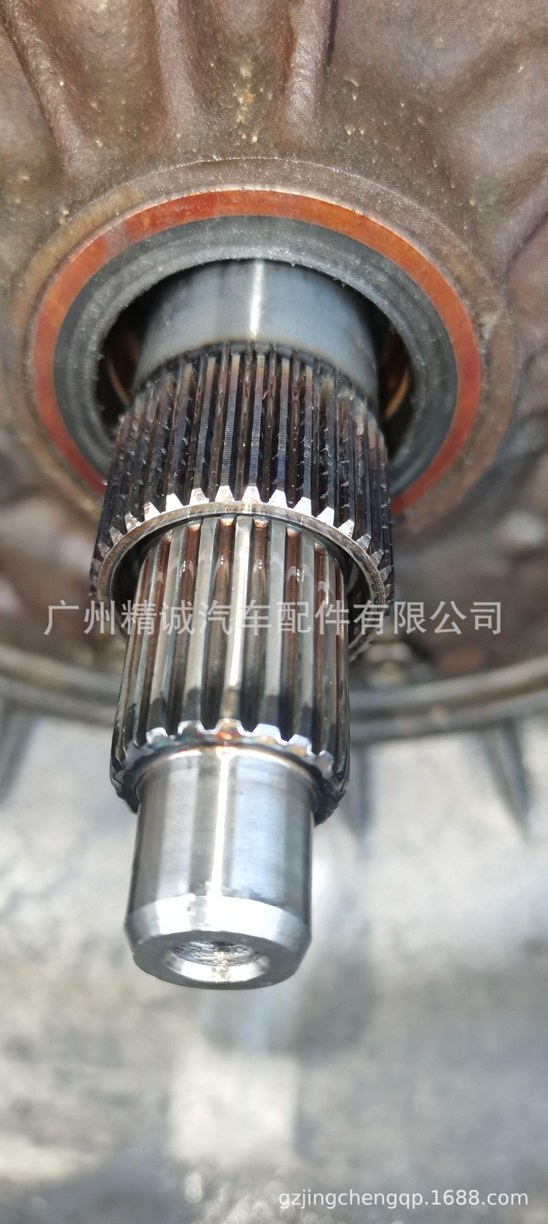 丰田霸道2700变速箱总成3