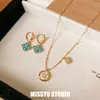 ¡Amuleto Azul de Pino! Aretes colgantes de flor de resina con circonita cúbica chapados en oro de 18k, aretes de estilo de corte vintage