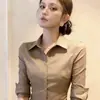 Camisa de manga de cinco puntos color café con solapa, estilo de oficina para mujer, primavera, verano, otoño, corte ajustado, estiliza la figura, elegante para ir al trabajo