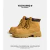 Botas Martin Femininas de Solado Grosso para Aumentar a Altura 2026 Nova Moda Vintage Botas Casuais para o Tornozelo para Esportes ao Ar Livre Botas Amarelas Versáteis para Mulheres