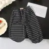 Conjunto de moletom com estampa de cachorrinho e calça jogger listrada para meninos, conjunto casual infantil popular estilo coreano para primavera e outono