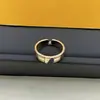 Anel de Flor Europeu e Americano Transfronteiriço 2025 Novo Estilo Lv Combinando Marca Famosa Cravejado com Diamantes para Mulheres, Anel de Luxo de Alta Qualidade Atacado
