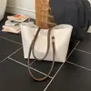 Bolso Sencillo y Elegante para Viajes Diarios de Mujer, Bolso de Hombro Casual Retro de Principios de Otoño de Gran Capacidad, Bolso de Axila, Bolso Tote
