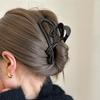 Elegante Matte Black Love Grab Clip Feminino High-end Sense Back Head Hairpin 2024 Novo High-end Shark Clip Headwear