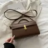 Bolsa Pequena Quadrada Feminina Minimalista Retrô Nova Estilosa de Alta Aparência Moda para o Trabalho Casual Tendência Bolsa de Ombro Transversal
