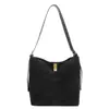 Bolso de mano retro de ante de gran capacidad para el trabajo, nueva colección otoño/invierno 2025 para mujer, versátil bolso de hombro y bolso cruzado