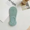 Calcetines de barco de corte bajo primavera y verano calcetines de algodón para mujer calcetines finos de agujero calcetines de malla invisibles moda simple color liso combinan con todo calcetines para aire acondicionado