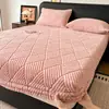 Sábana Bajera de Terciopelo Solar Cálido Jacquard de Lujo Ligero Juego de Sábanas de Cama de Terciopelo Plus de Invierno Protector de Colchón Cubierta Completa de una Pieza Lavable a Máquina