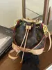 Bolso de Alta Gama Transfronterizo para Presbicia Mujer 2025 Nuevo Súper Popular Bolso Cubo para Presbicia Versátil Bolso de Hombro Cruzado