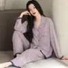 En stock 6040CVC contraste otoño nuevo manga larga pantalón largo pijama mujer dulce casual se puede usar fuera de casa ropa dos