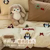 Xiangling Premium Lindo Dibujo Animado Algodón Puro Engrosado Cepillado Estampado Digital Bordado Juego de Cama de Cuatro Piezas