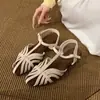 Sandalias romanas planas de punta fina tejidas estilo retro francés Chuyuji para mujer, para uso exterior en verano, diseño de nicho, correas versátiles