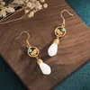Pendientes de Imitación de Jade Hetian con Patrón de Nube Estilo Palacio para Mujer, Accesorios Hanfu y Qipao, Ganchos para Orejas de Diseño Nicho, Venta al por Mayor y Dropshipping