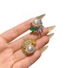 Broche camelia imitación francesa perla natural de aguas profundas calcedonia verde transparente hielo broche colgante diamante flash de lujo doble uso