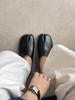 Corea del Sur zapatos pequeños de cuero mujer 2025 nuevo primavera y otoño temperamento francés punta dividida zapatos de cerdo punta plana zapatos Mueller