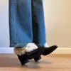 2026 Estilo Coreano Cálido Nuevo Felpa Engrosada Persona Pequeña Zapatos Peludos Punta Aguda Retro Tacón Grueso Mary Jane Sin Cordones