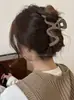 Pinza para el cabello ondulada esmerilada para mujer grande 2024 nuevo temperamento de alta gama pinza de tiburón pasador para la parte posterior de la cabeza accesorios para el cabello