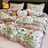 Juego de cuatro piezas de franela de leche fresco y simple funda de edredón de vellón de coral sábana de cama funda de edredón engrosada de invierno para dormitorio de estudiante juego de tres piezas
