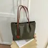 Colección Otoño 2026: Bolso Tote Sencillo, Elegante y Chic, Color Sólido, Corte Relajado, Bolso de Hombro, Bolso de Hombro Casual de Moda