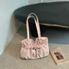 Relajado, plisado, diseño de lunares, nueva colección 2026, fresco y elegante, gran capacidad, bolso tote de moda, bolso de hombro y bolso de axila para mujer